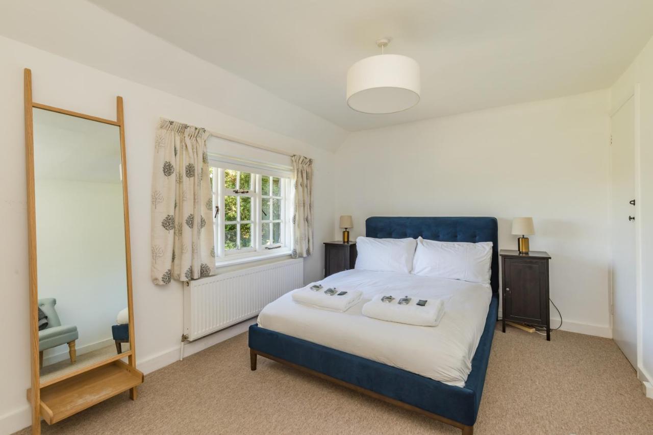 Danny Lodge - Country Cottage Near Brighton By Huluki Sussex Stays Hurstpierpoint Exterior photo